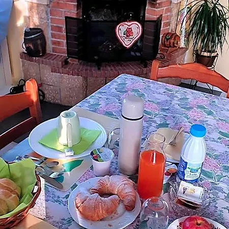 فندق مبيت وإفطار Casaroman San Floriano del Cóllio